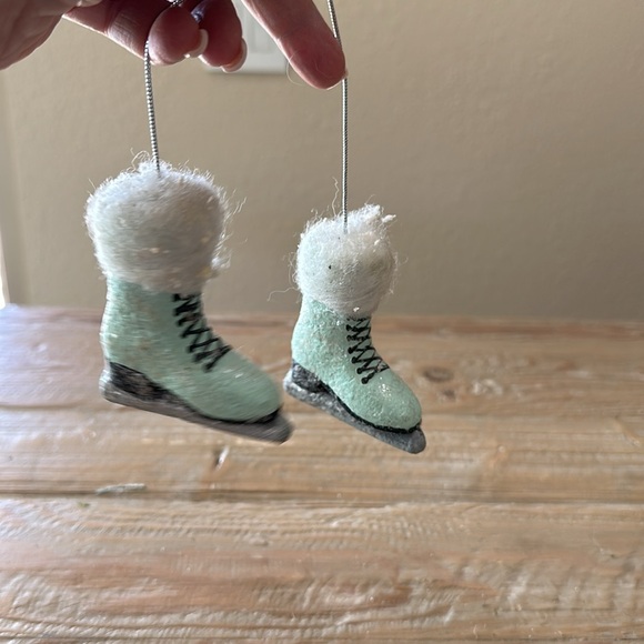 Ice Skate Ornaments Bundle of 9 - Picture 11 of 17